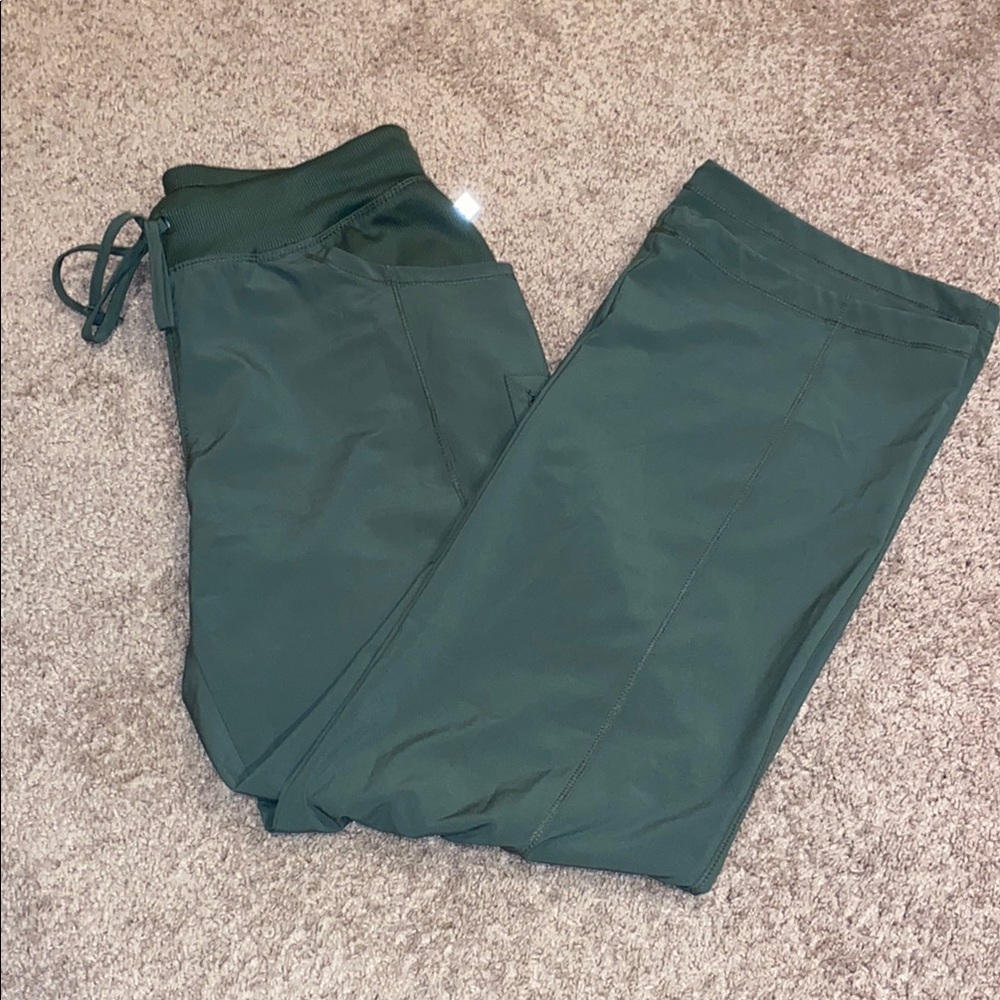 Cherokee Infinity Women’s Scrub Pant size M